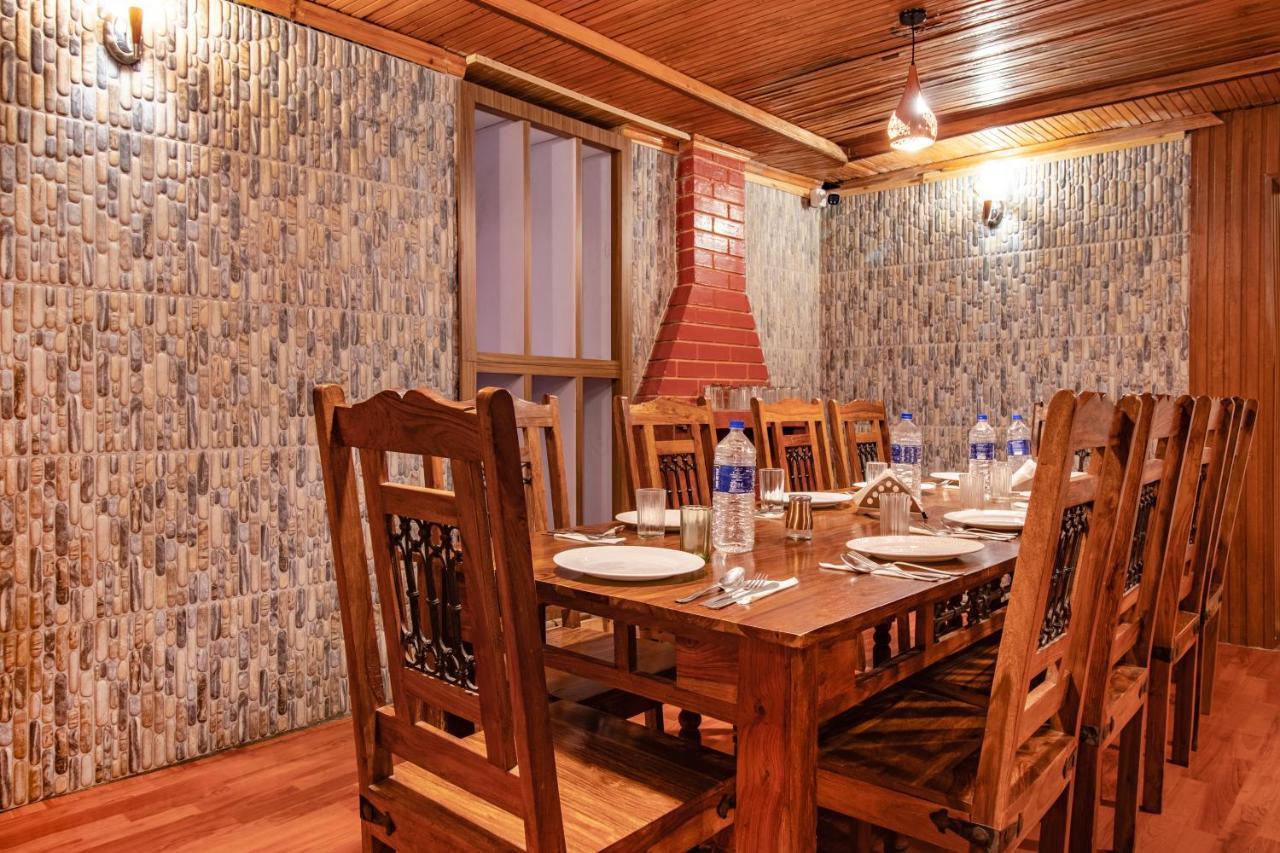 Hotel Little Silver Pahalgam Exterior photo