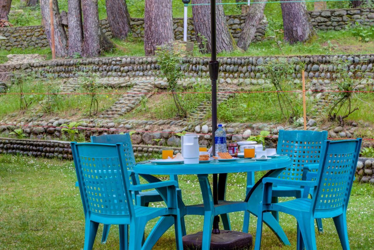 Hotel Little Silver Pahalgam Exterior photo