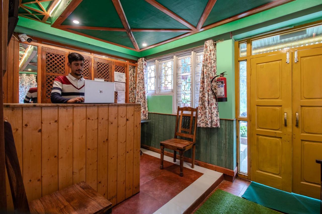 Hotel Little Silver Pahalgam Exterior photo
