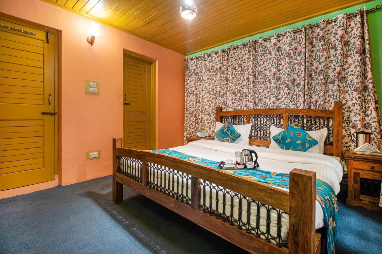 Hotel Little Silver Pahalgam Exterior photo