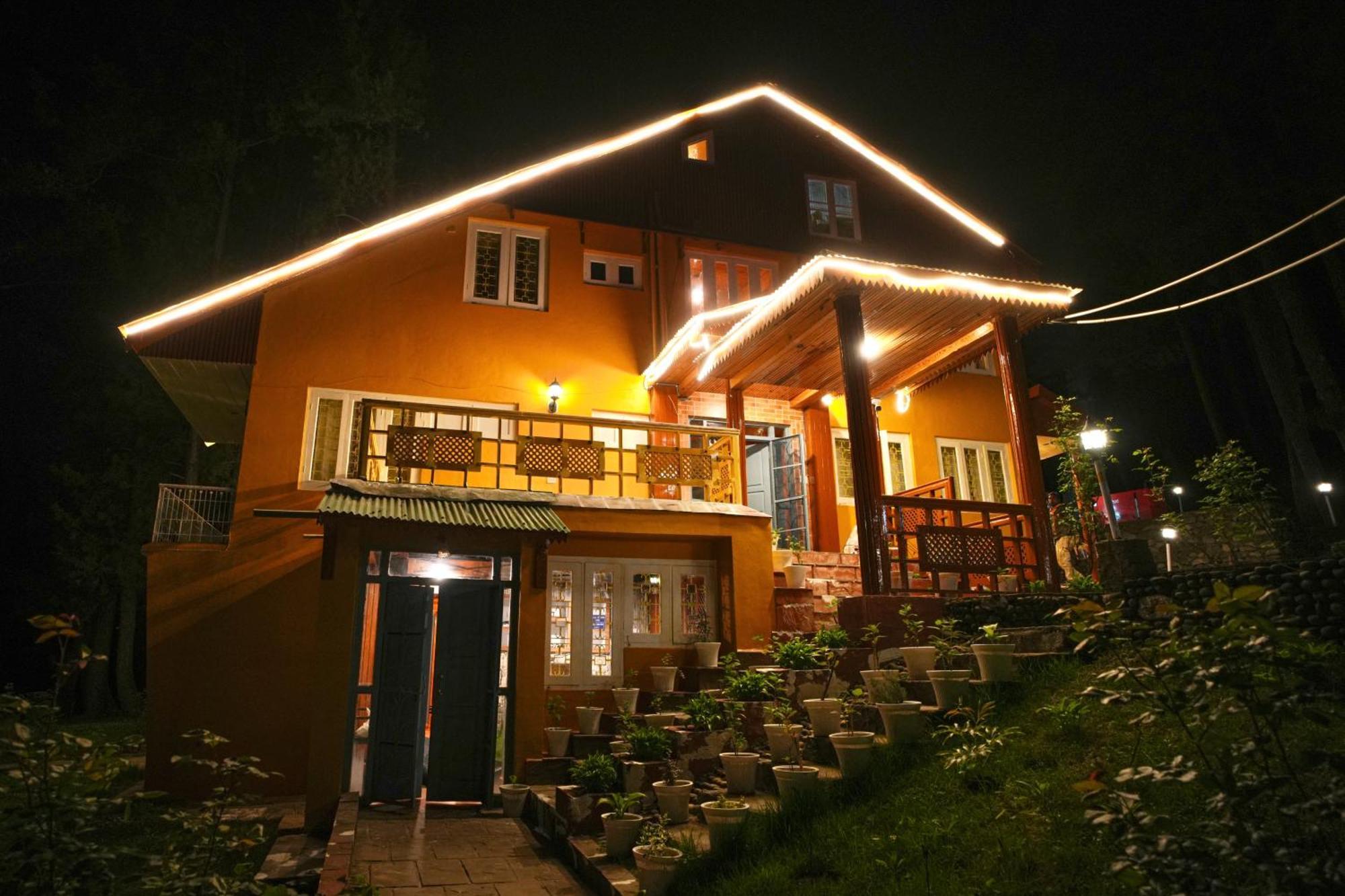 Hotel Little Silver Pahalgam Exterior photo