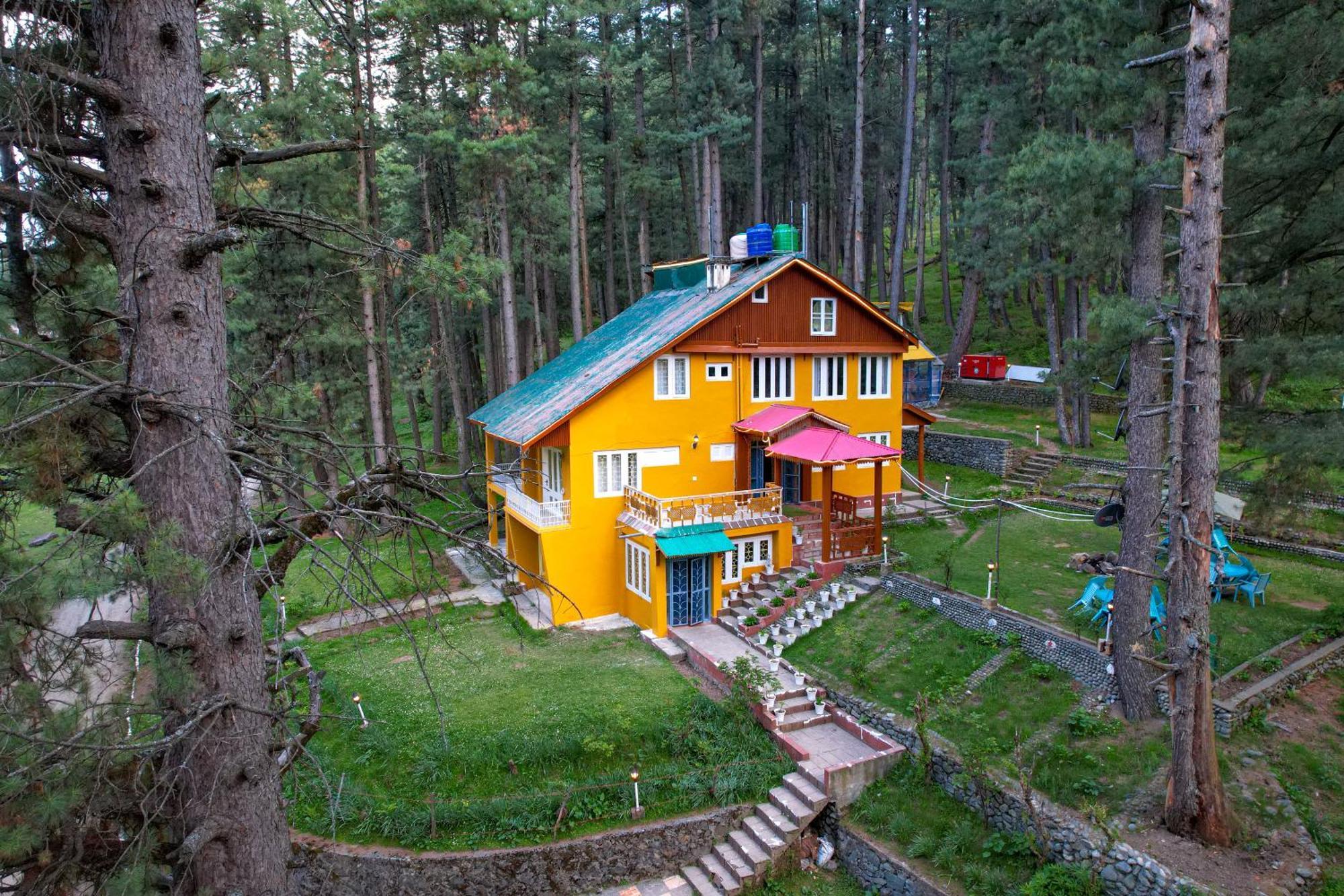 Hotel Little Silver Pahalgam Exterior photo